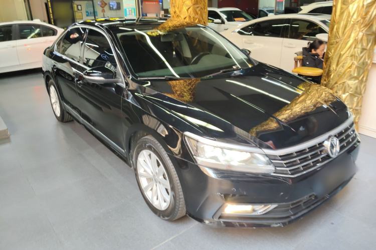 Used Volkswagen Passat 2017 330TSI DSG Luxury Edition
