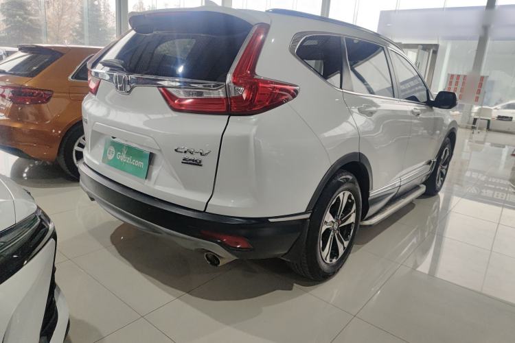 Used Honda CR-V 2017 240TURBO CVT Front-Wheel Drive Fashion Edition