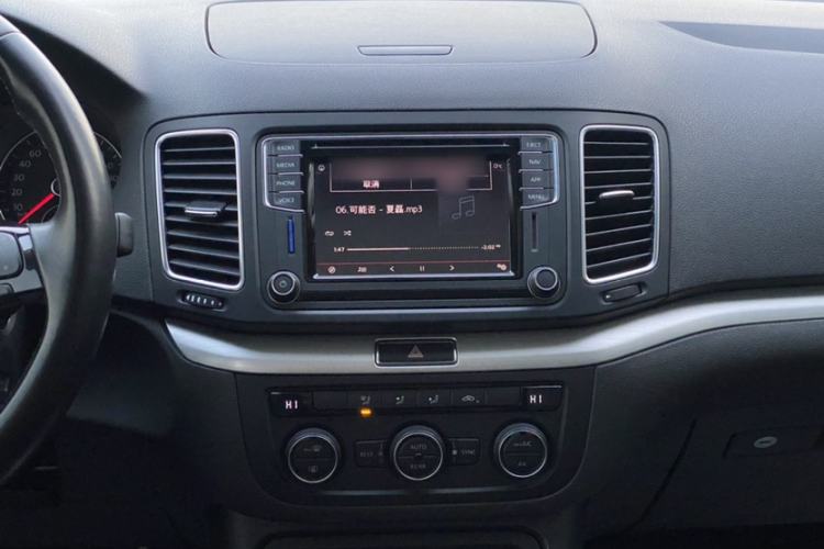 Used Volkswagen Sharan 2018 Revised Version 380TSI Comfort Edition 7-Seater
