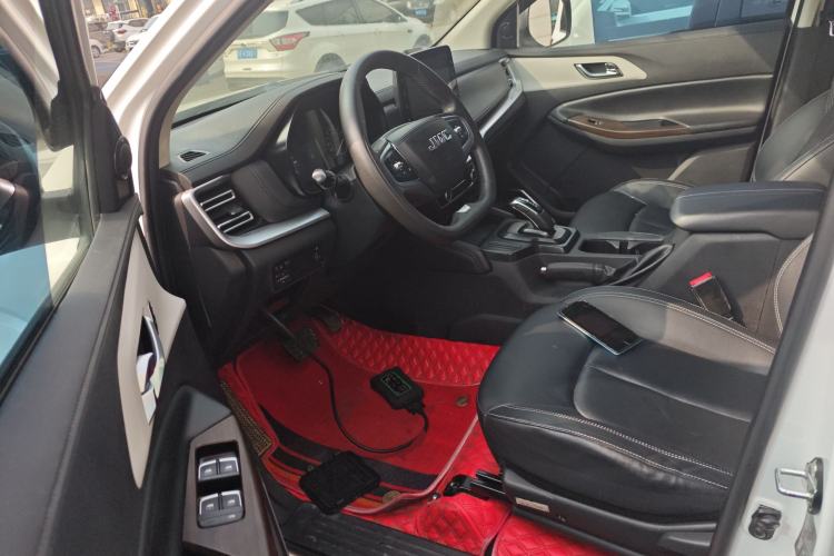 Used JMC Yuhu 7 2022 2.0T Automatic Diesel Two-Wheel Drive Comfort Version Standard Wheelbase
