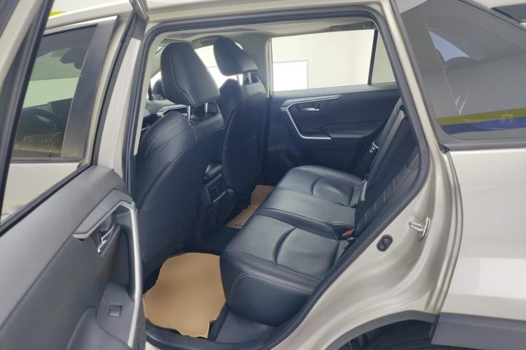 Used Toyota Wildlander 2020 2.0L CVT Two-Wheel Drive Luxury Edition
