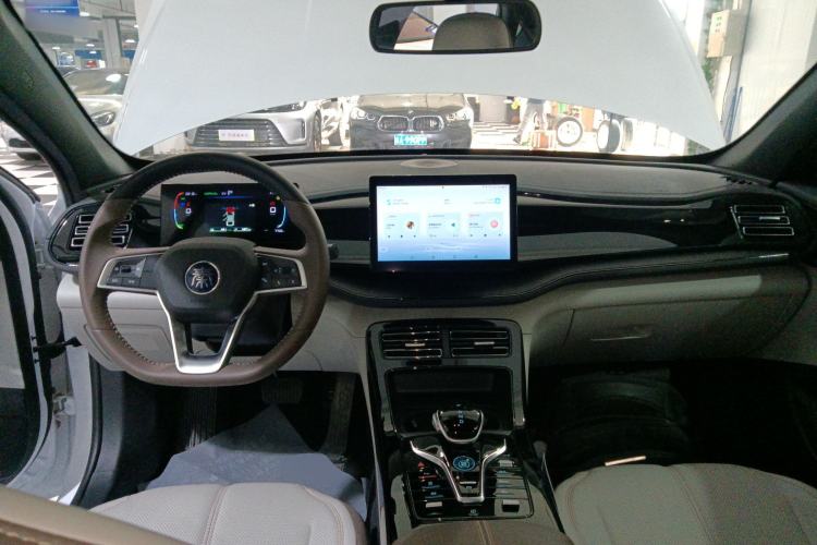 Used BYD Qin PLUS 2024 HONOR Edition DM-i 55KM Leading Model
