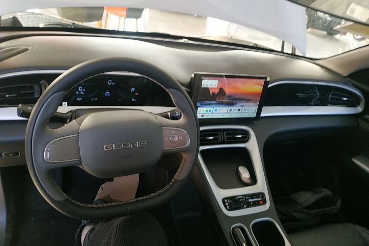 Used  Geome 2025 310km Youth Edition