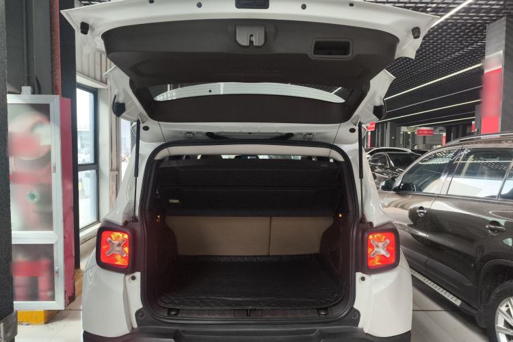 Used  Renegade 2017 180T Automatic Jingneng Edition
