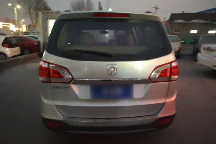 Used Baojun 730 2014 1.5L Manual Luxury Navigation ESP Version 7 Seats