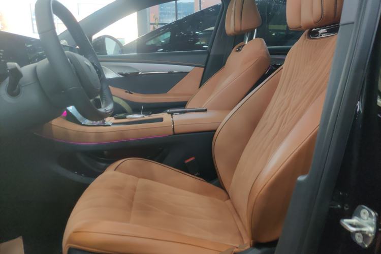 Used VOYAH PASSION 2023 Four-Wheel Drive Long-Range Version
