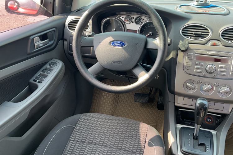 Used Ford Focus 2013 Hatchback Classic 1.8L Automatic Base Model