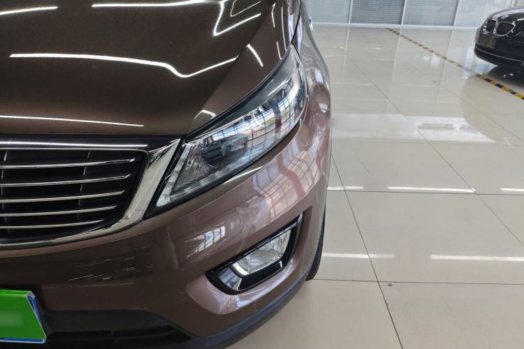 Used Kia Sportage R 2015 2.0L Automatic Two-Wheel Drive DLX Model
