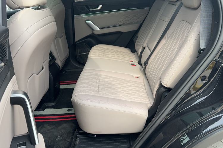 Used BYD Tang New Energy 2024 DM-i Glory Edition 112KM Prestige Model
