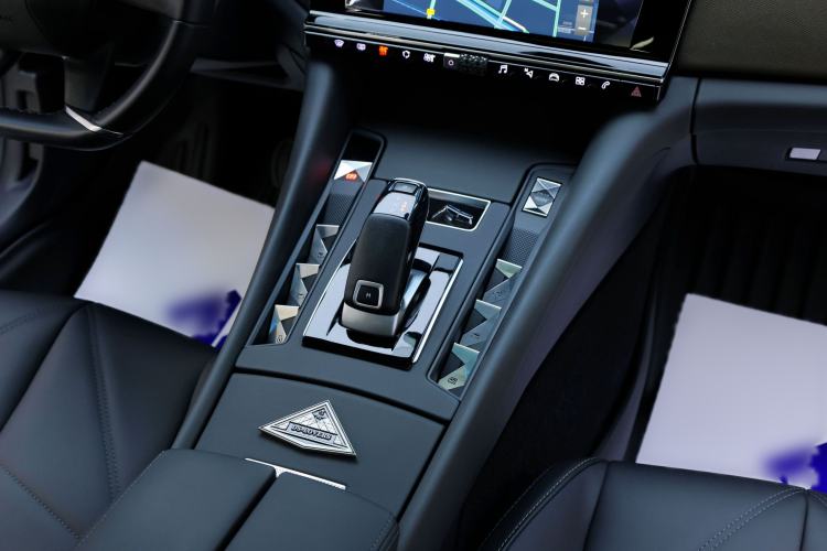 Used  9 2021 45THP Montmartre Advanced Edition
