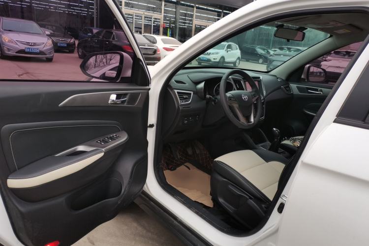 Used Changan CS35 2017 1.6L Manual Luxury Model
