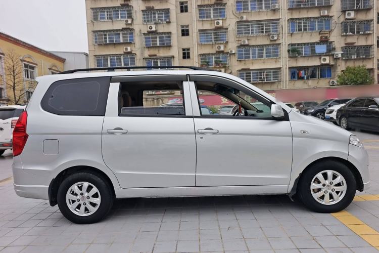 Used Wuling Hongguang 2015 1.5L S Base Model China IV

