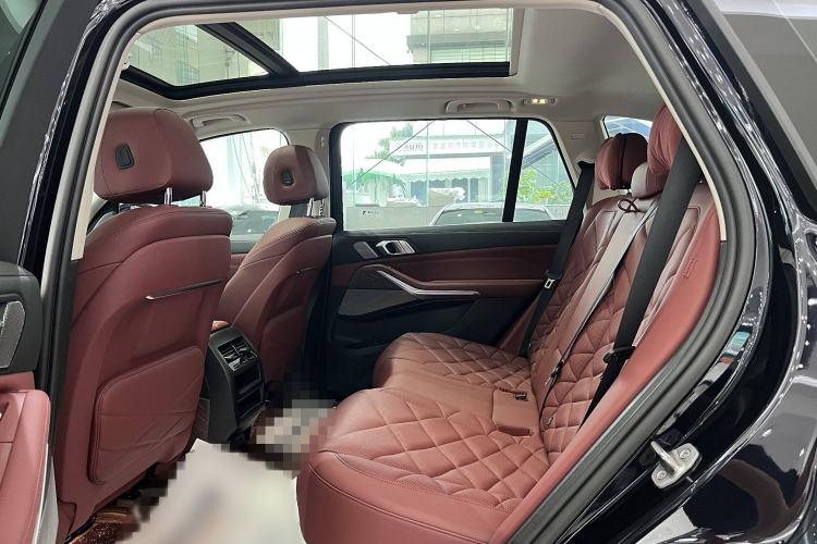 Used BMW X5 2022 Restyled xDrive 30Li Luxury Version M Sport Package