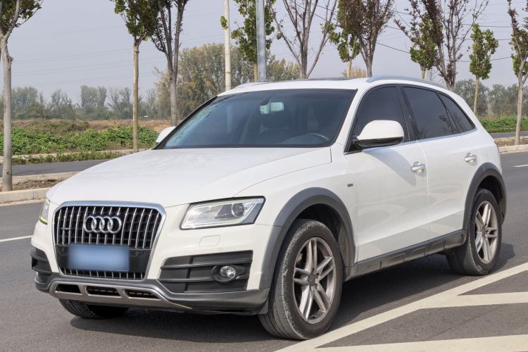 Used Audi Q5 2017 Plus 40 TFSI Technology Model

