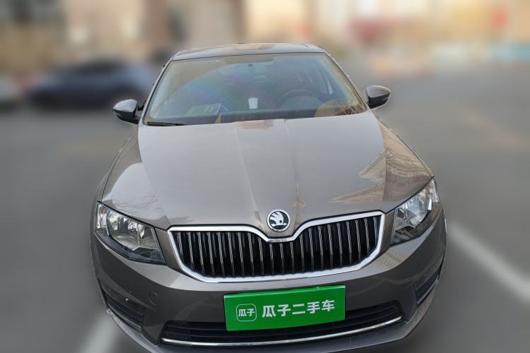 Used Skoda Octavia 2017 1.6L Automatic Smart Drive Edition