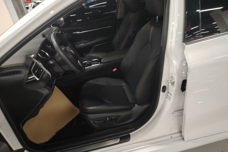 Used Toyota Camry 2021 2.0G Luxury Edition