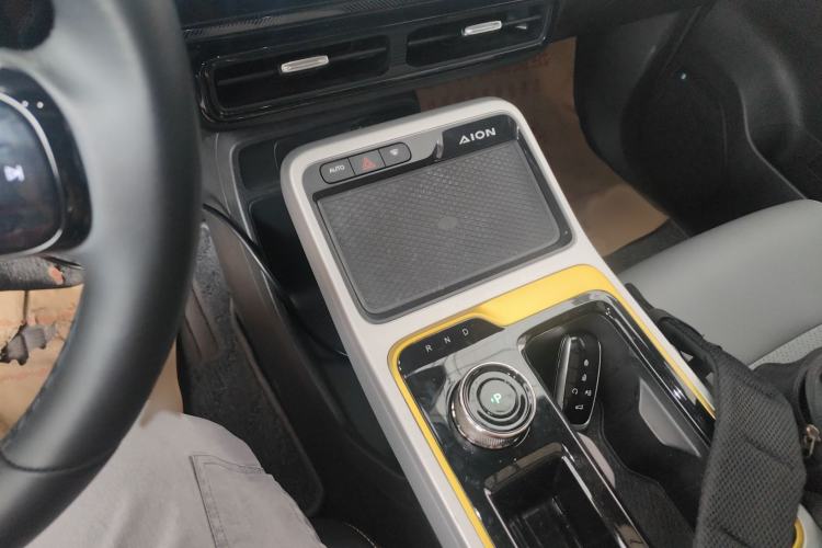 Used AION Y 2022 70 Tech Edition Lithium Iron Phosphate
