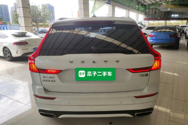 Used Volvo XC60 2019 T5 4x4 Smart & Dynamic Sport Edition China VI Standard
