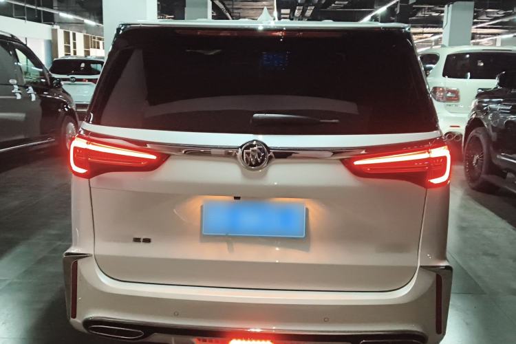 Used Buick GL8 2022 ES Landtrek 653T Comfort Edition