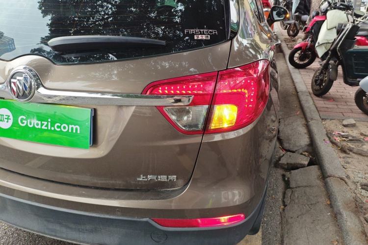 Used Buick Envision 2016 20T Two-Wheel-Drive Elite Model
