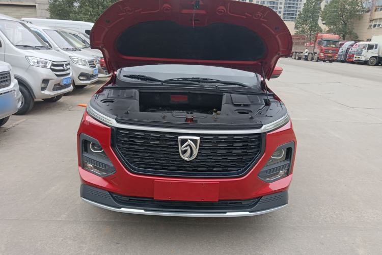 Used Baojun 530 2021 Global Car Anniversary Edition 1.5T Manual Luxury Model 7 Seats