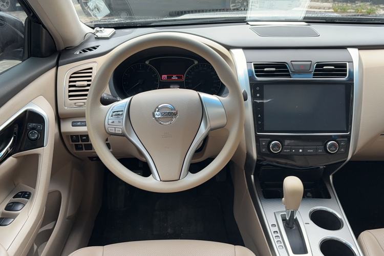 Used Nissan Teana 2016 2.0L XE Fashion Edition
