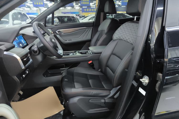 Used Geely Auto Haoyue L 2023 2.0T DCT Luxury Version
