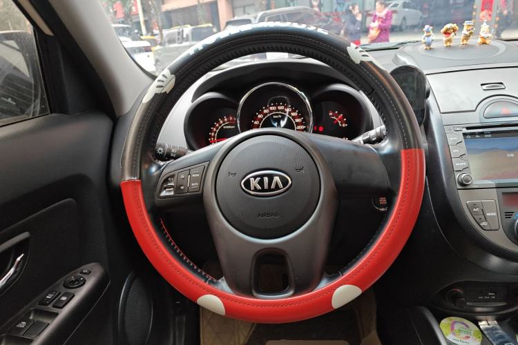 Used Kia Soul 2013 1.6L AT Premium
