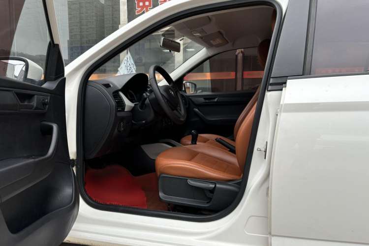 Used Skoda Fabia 2017 1.4L Manual Enjoy Edition
