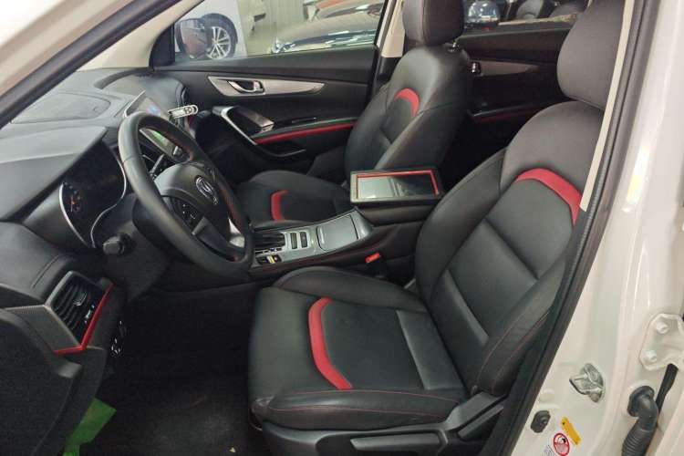 Used Changan CS55 2018 1.5T Automatic Colorful Edition China V Standard
