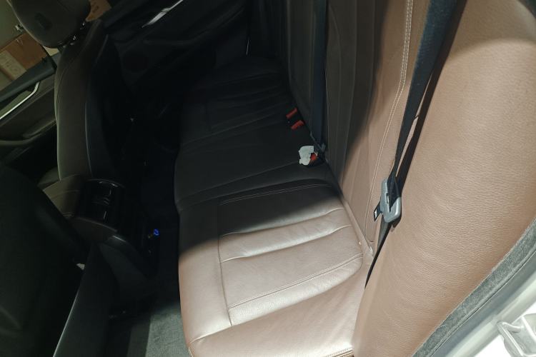 Used BMW X5 2015 xDrive28i
