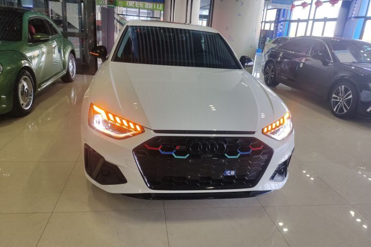 Used Audi A4L 2022 40 TFSI Luxury Dynamic Model