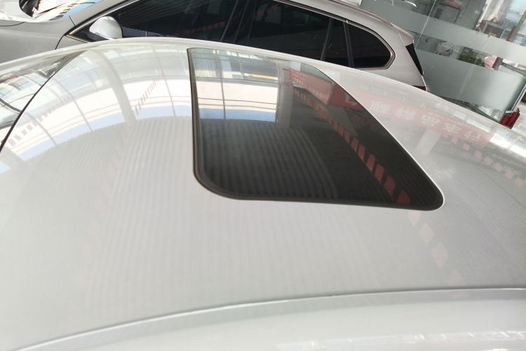 Used Roewe i5 2021 1.5L CVT Platinum Edition