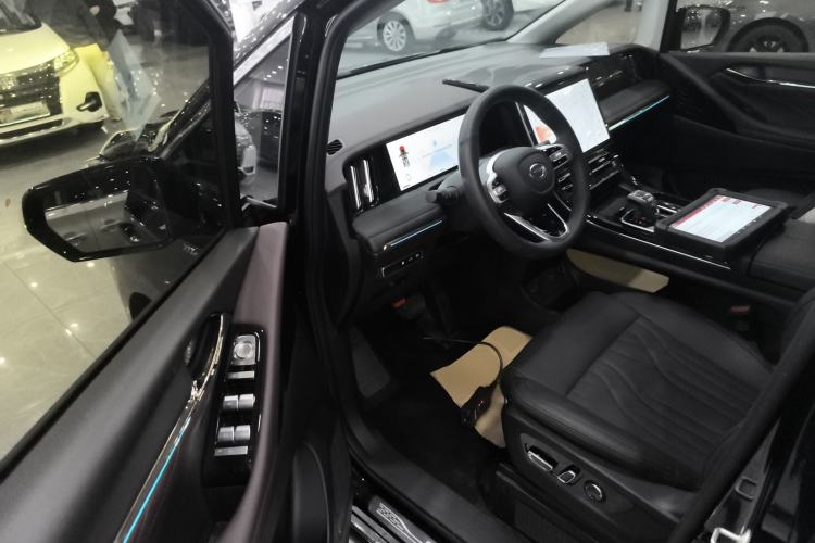 Used GAC Trumpchi M8 2024 Master Series Super Hybrid Edition
