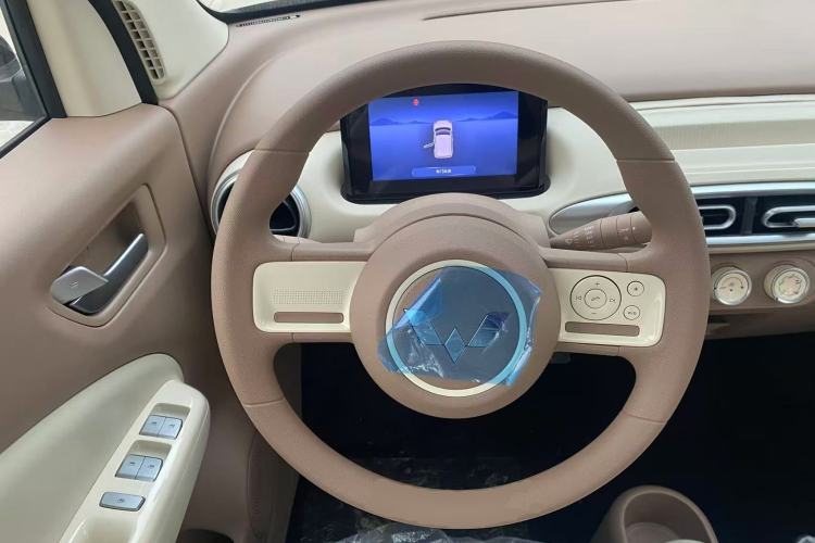 Used Wuling Hongguang MINIEV 2025 Four-Door Version Advanced Edition
