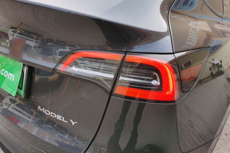 Used Tesla Model Y 2024 Rear-Wheel-Drive Version
