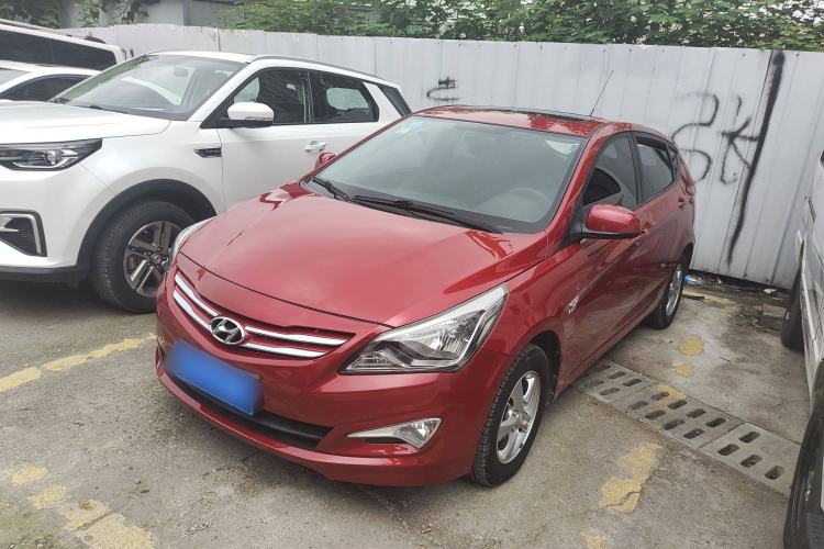 Used Hyundai Verna Ray 2014 1.4L Automatic GLX
