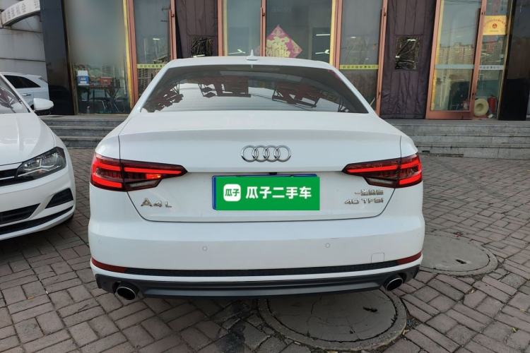 Used Audi A4L 2018 30th Anniversary Edition 40 TFSI Fashion Model
