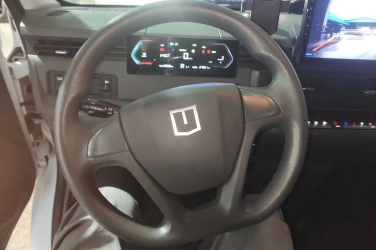 Used Farizon Xingxiang V 2024 Star Enjoy V6E Feature Edition Zhixin 46.08 kWh
