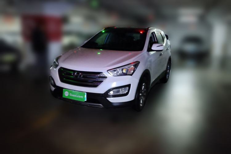 Used Hyundai Santa Fe 2015 2.0T Automatic Two-Wheel Drive Smart Version 5 Seats
