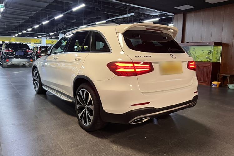 Used Mercedes-Benz GLC 2017 GLC 260 4MATIC Luxury Model