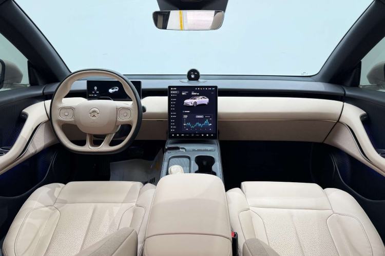 Used Nio ET5T 2023 75 kWh Touring