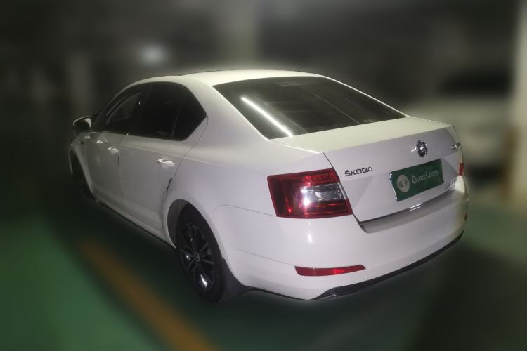 Used Skoda Octavia 2017 1.6L Automatic Smart Drive Edition