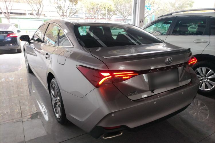 Used Toyota Avalon 2019 2.5L Ambition Version China VI Standard