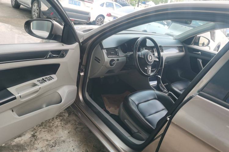 Used Volkswagen Bora 2015 Value Edition 1.6L Automatic Fashion Version