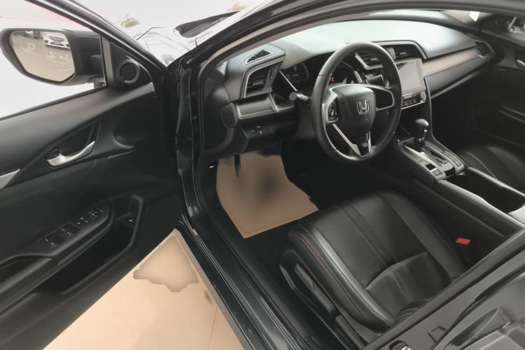 Used Honda Civic 2016 220TURBO CVT Luxury Edition
