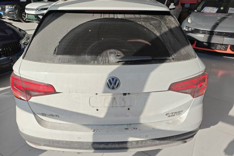 Used Volkswagen C-TREK 2017 230TSI DSG Comfort Version