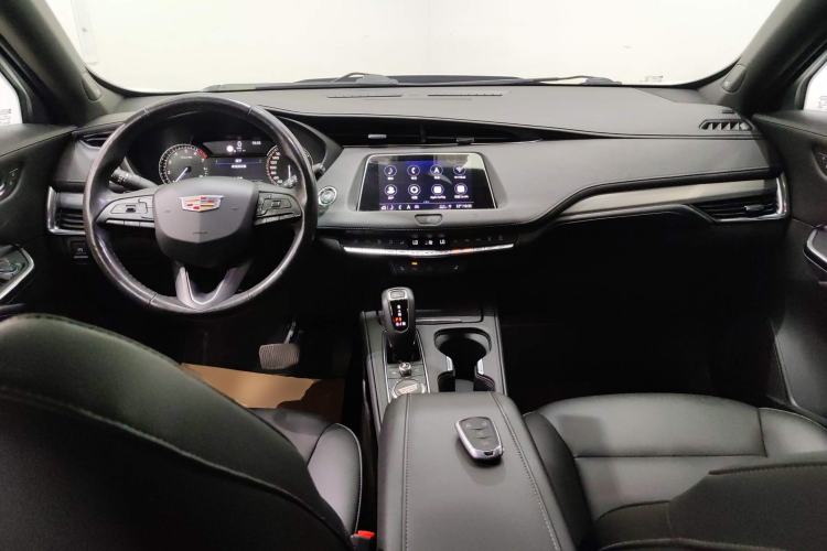 Used Cadillac XT4 2018 28T Two-Wheel Drive Leading Version
