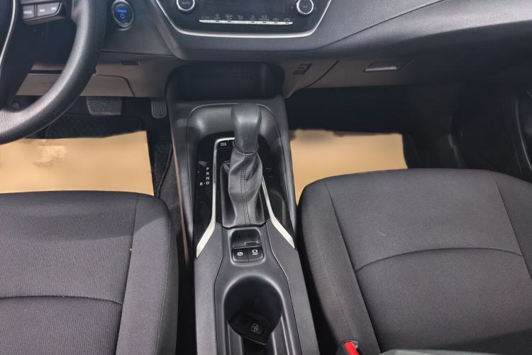 Used Toyota Corolla 2021 Dual-Motor 1.8L E-CVT Elite Edition
