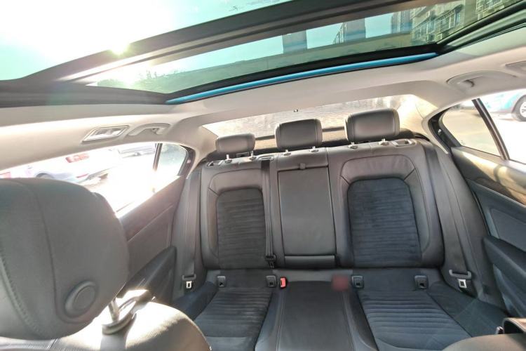 Used Volkswagen Magotan 2017 330TSI DSG Luxury Model
